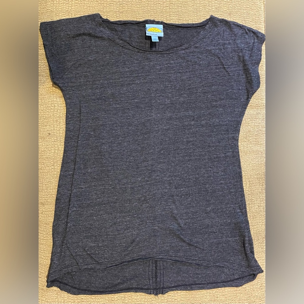 Women's Gray C&C California short sleeve top